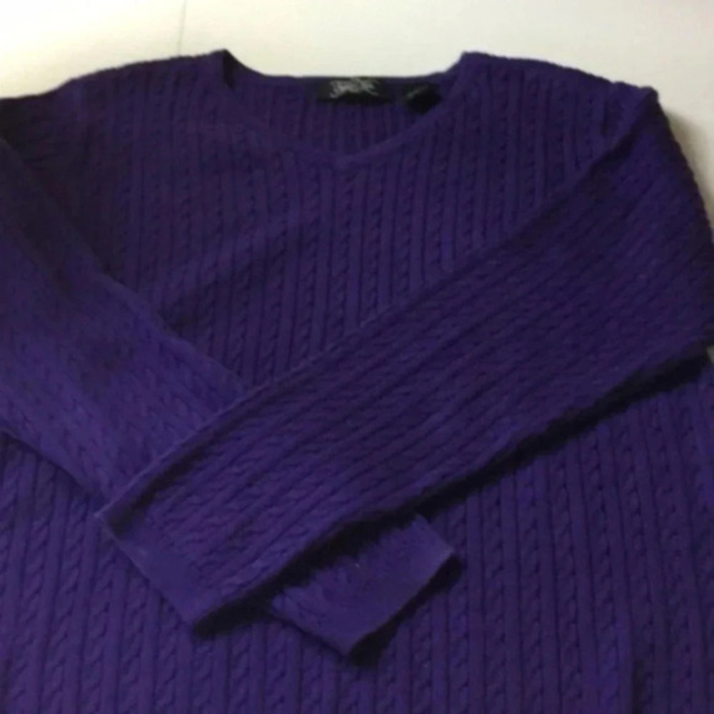Crystal Kole  sweater blouse M